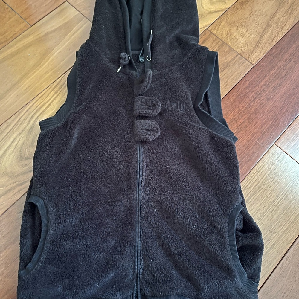 Cozy Black Fleece Vest with Hood